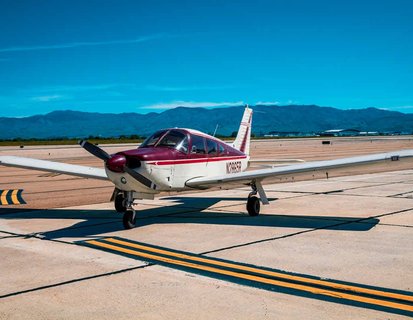 Piper Arrow II aircraft available for rental at Boise Airport Idaho