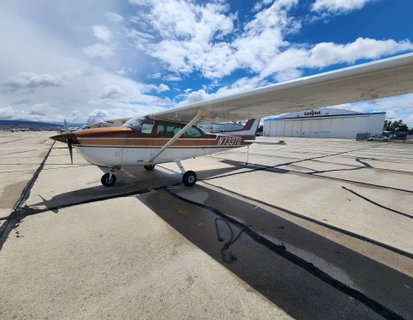 Gold Seal certified flight instructor Kyle at Carmel Aviation Boise Idaho